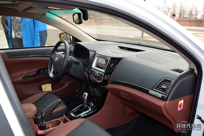 2015款 1.5L 自動旗艦型