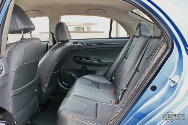 2015款 1.5L 自動舒適型