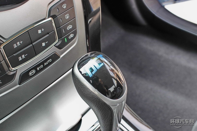 2015款 1.5L 自動舒適型