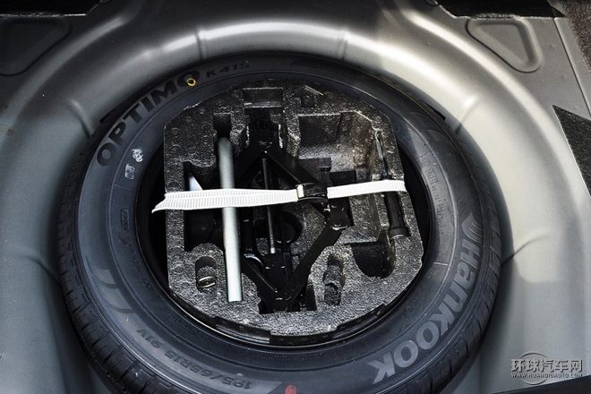 2015款 230TSI 自動豪華型