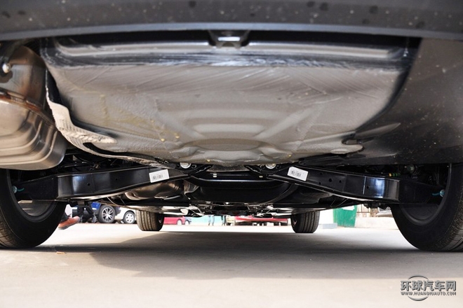 2015款 230TSI 自動豪華型