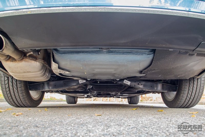 2015款 230TSI 自動(dòng)舒適型