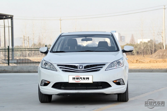 2015款 1.5T 自動(dòng)運(yùn)動(dòng)豪華型