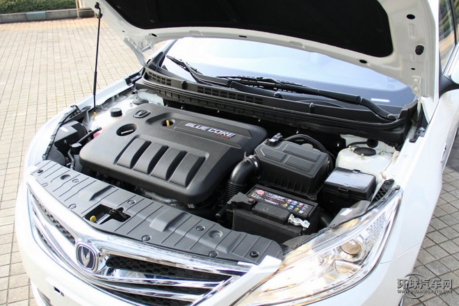 2015款 1.5T 自動運動尊貴型