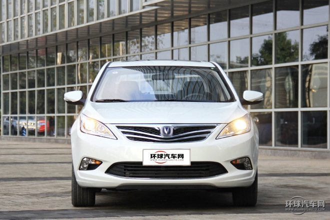 2015款 1.5T 自動運動尊貴型