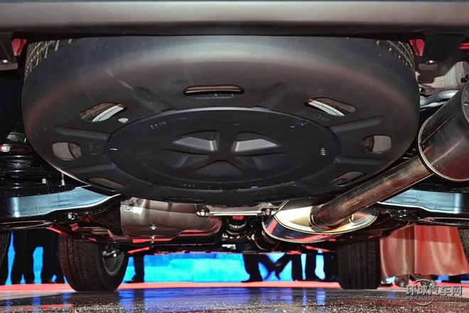 2015款 2.0T 四驅豪華導航版 7座