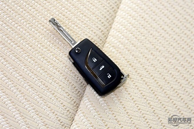 2015款 2.0T 四驅豪華導航版 7座