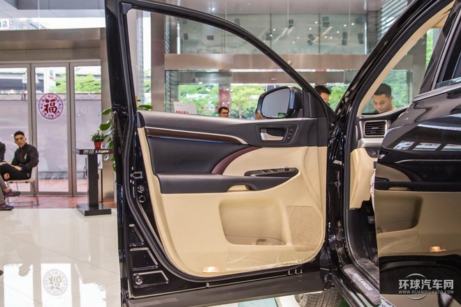 2015款 2.0T 四驅豪華導航版 7座