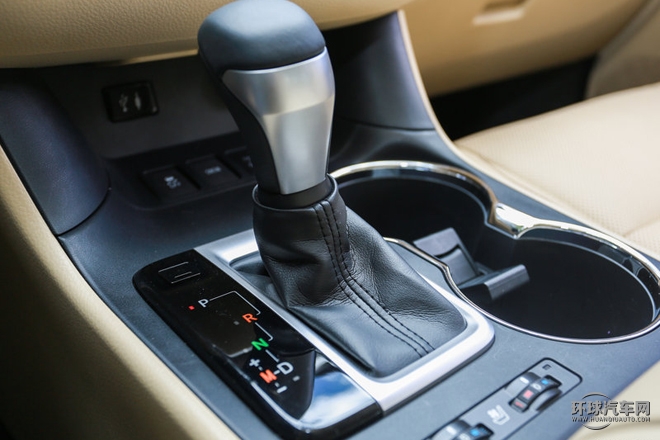 2015款 2.0T 四驅豪華導航版 7座