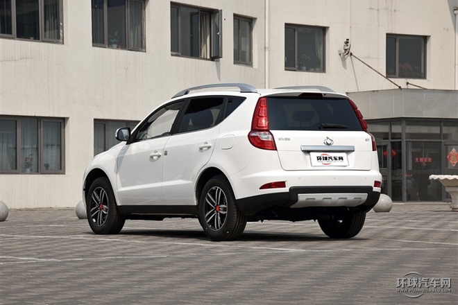 2015款 運動版 2.0L 自動尊貴型