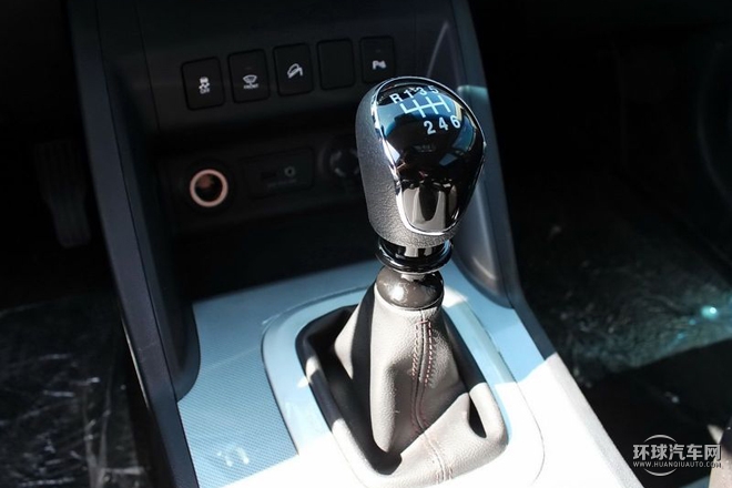 2015款 1.5T 手動豪華智能型