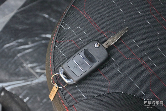 2015款 1.4L 手動(dòng)豪華型