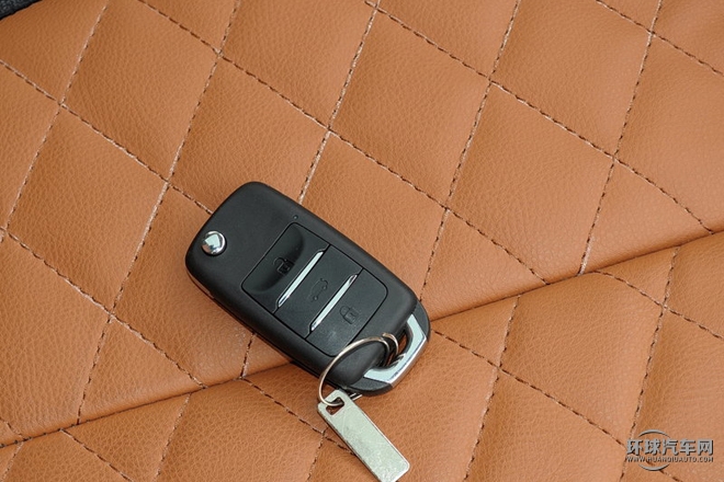 2015款 1.4L 手動天窗版