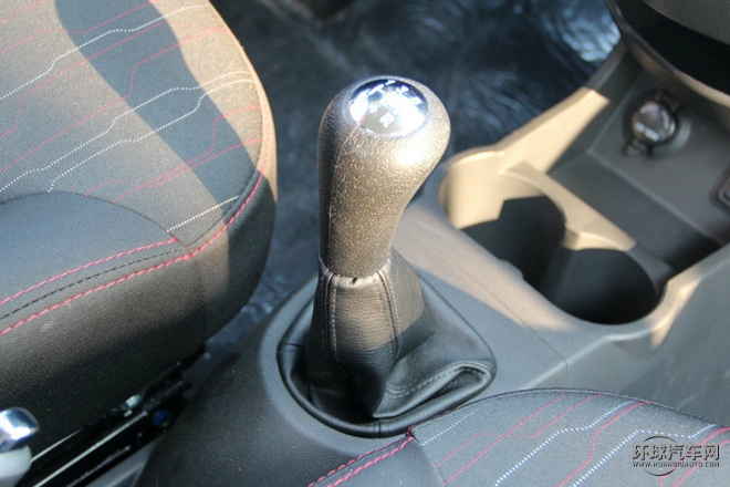 2015款 1.4L 手動尊貴型