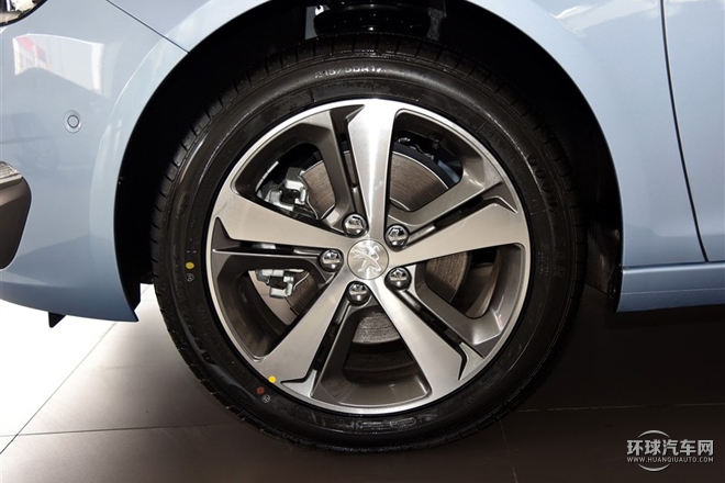 2015款 1.6T 自動(dòng)勁馳版