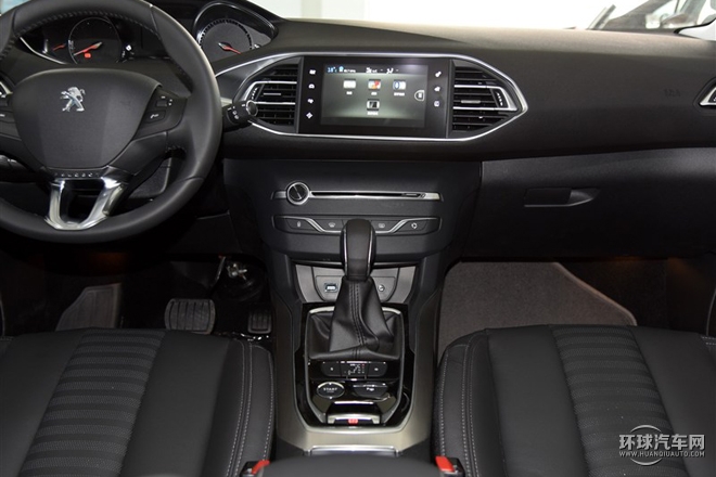 2015款 1.6T 自動勁馳版