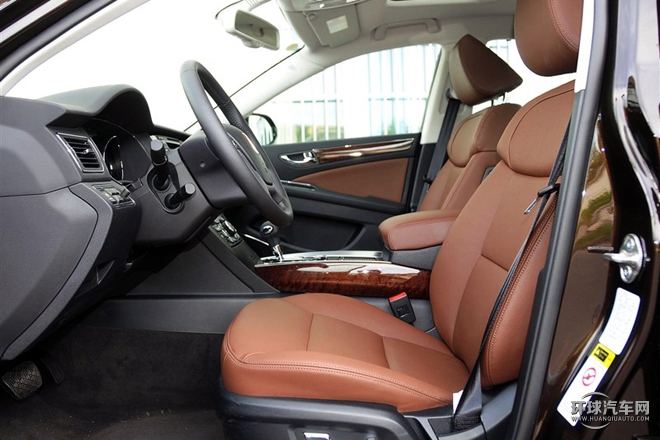 2015款 2.0T 尊貴型
