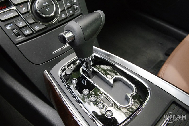 2015款 3.0L 豪華型