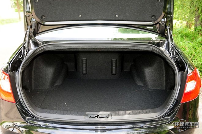 2015款 3.0L 尊貴型