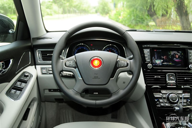 2015款 3.0L 尊貴型