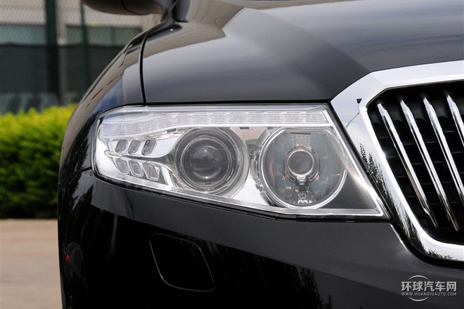 2015款 3.0L 尊貴型