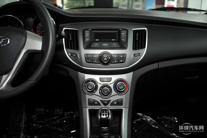 2015款 1.5L 手動藍鉆版