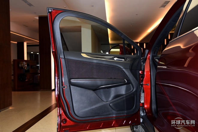 2015款 2.0T 四驅總統系列