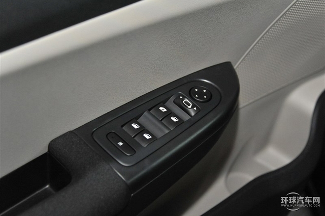 2015款 1.6L 手動新享型