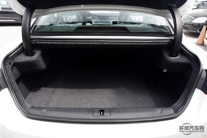 2015款 1.8T 豪華型