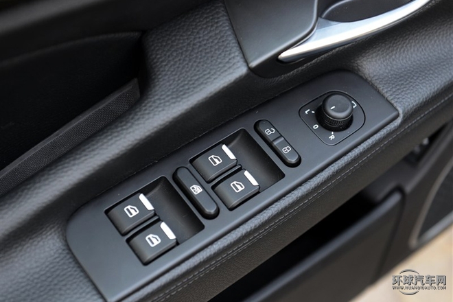 2015款 1.8T 舒適型