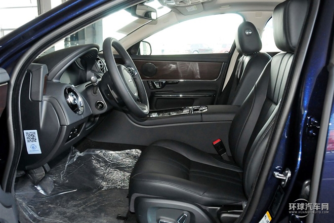 2015款 XJL 2.0T 兩驅(qū)典雅商務(wù)版