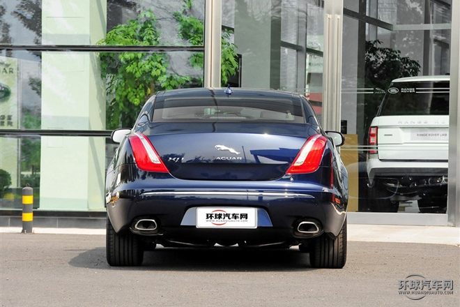 2015款 XJL 2.0T 兩驅典雅商務版