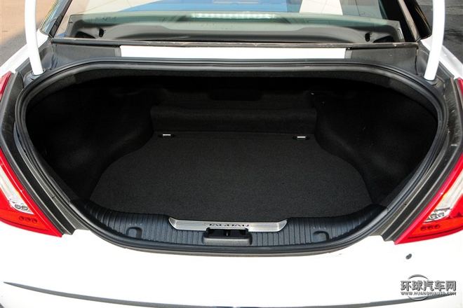 2015款 XJL 2.0T 兩驅尊享商務版