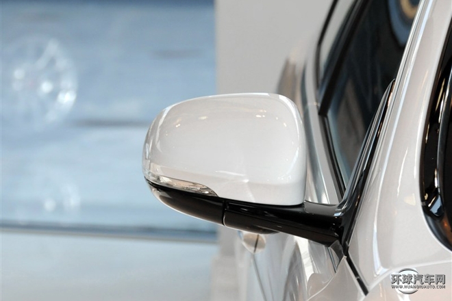 2015款 XJL 3.0 SC 兩驅全景商務版