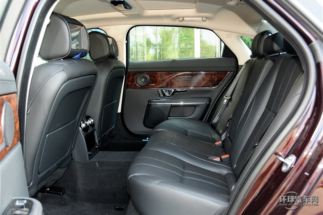 2015款 XJL 3.0 SC 四驅(qū)全景商務(wù)版