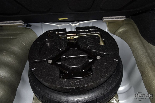 2015款 1.5L 手動經典型