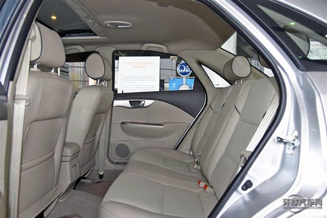 2015款 1.5L 手動經典型