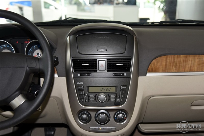 2015款 1.5L 手動經典型