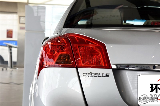 2015款 1.5L 手動經典型