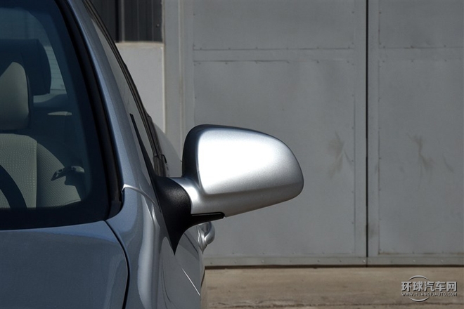 2015款 1.5L 自動經典型