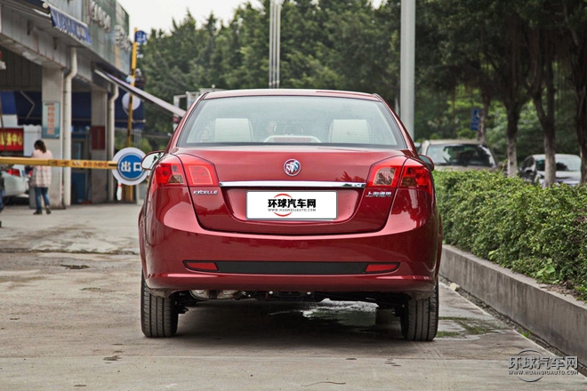 2015款 1.5L 自動尊享型