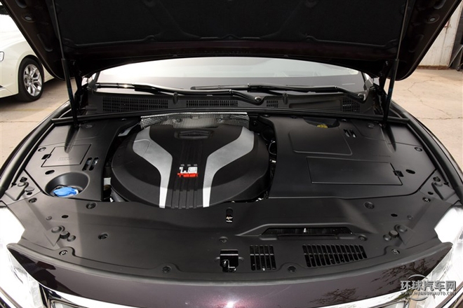 2015款 禮賓限量版 1.8T 尊享型