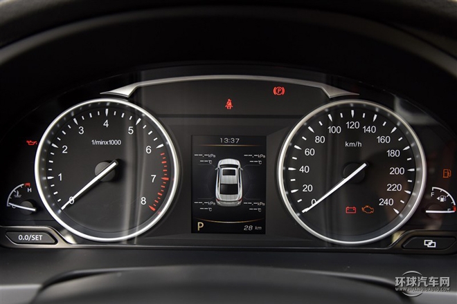 2015款 禮賓限量版 1.8T 尊享型