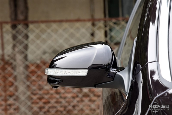 2015款 禮賓限量版 1.8T 尊享型