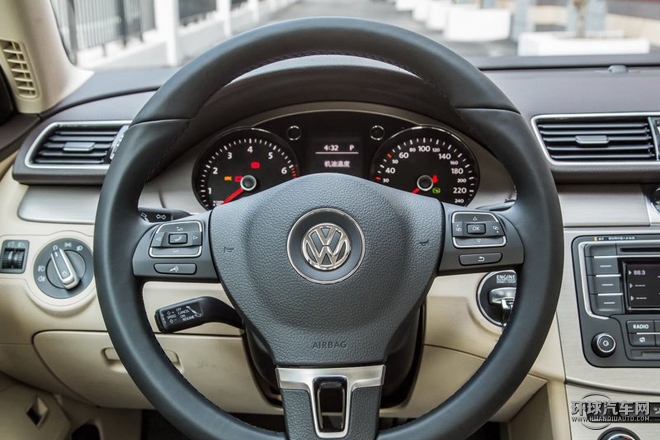 2015款 改款 1.4TSI 豪華型