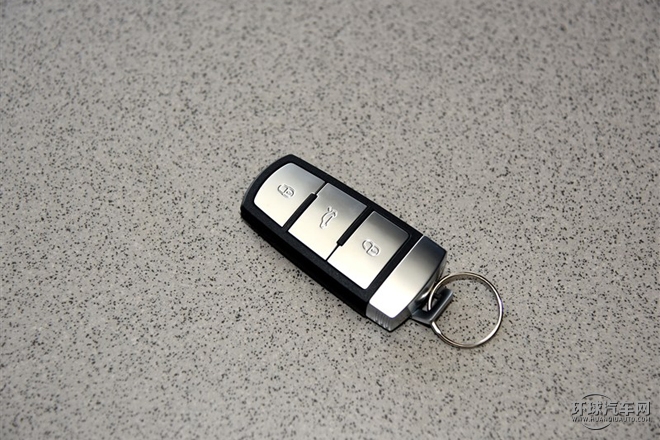 2015款 改款 1.8TSI 豪華型