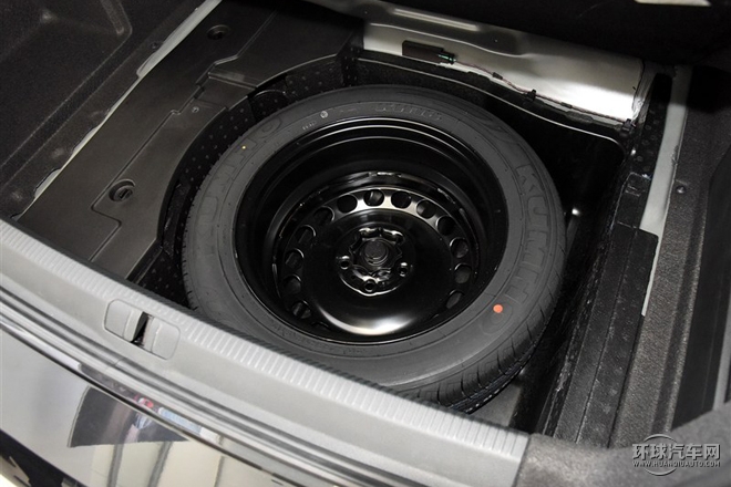 2015款 改款 1.8TSI 豪華型