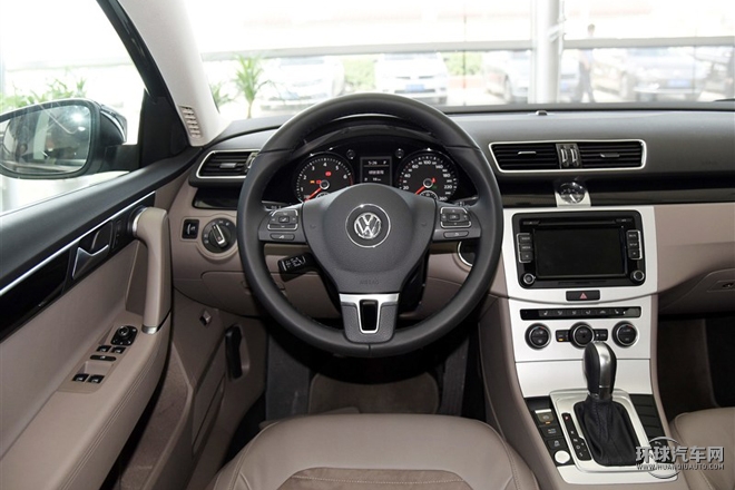 2015款 改款 1.8TSI 豪華型