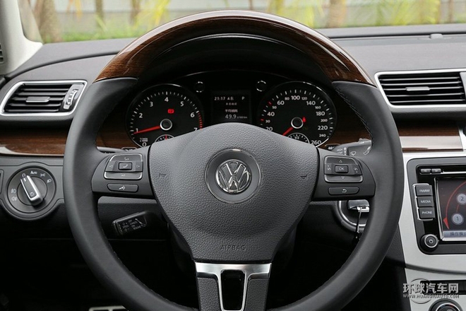 2015款 改款 1.8TSI 尊貴型