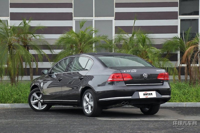 2015款 改款 1.8TSI 尊貴型